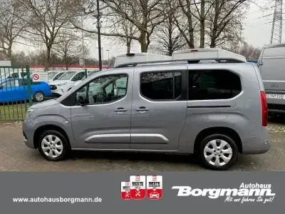 Usata Opel Combo Life Ultimate 131 CV (96 kW) 2023 Argento Station wagon