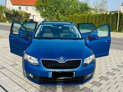 gebraucht Skoda Octavia 1.4 TSI Style Combi Style Blau