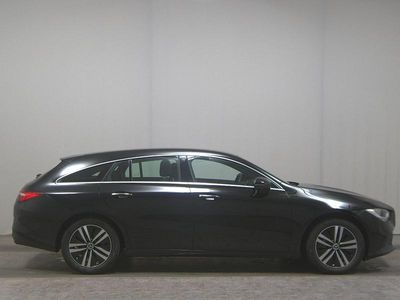 Second-hand Mercedes CLA200 Shooting Brake Progressive 150 CP (110 kW) 2021 Negru Break