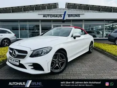 Gebraucht Mercedes C200 AMG 184 PS (135 kW) 2019 Polarweiß Cabrio