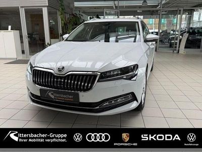 Gebraucht Skoda Superb Style 150 PS (110 kW) 2024 (moonweiss metallic) Kombi