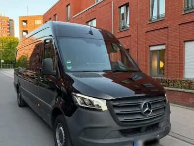 Używany Mercedes Sprinter 163 KM (119 kW) 2018 Czarny Van