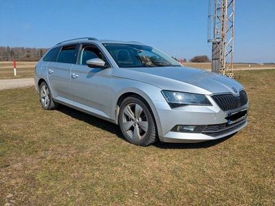 Gebraucht Skoda Superb Style 190 PS (139 kW) 2017 Silber Kombi