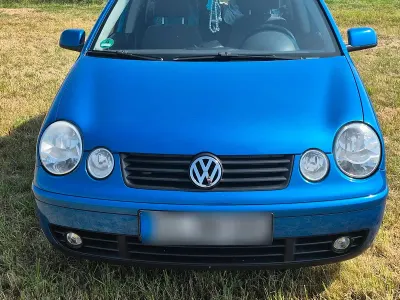 Gebraucht VW Polo 64 PS (47 kW) 2004 Blau Kleinwagen