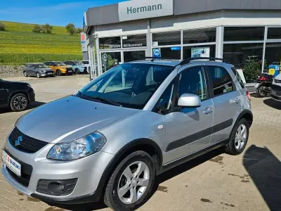 Begagnad Suzuki SX4 Comfort 120 HK (88 kW) 2010 Silver Sedan