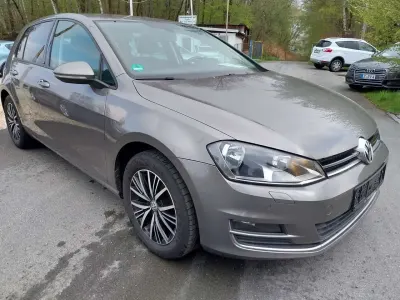 Second-hand VW Golf VII Allstar 86 CP (63 kW) 2016 Maro Berlinǎ