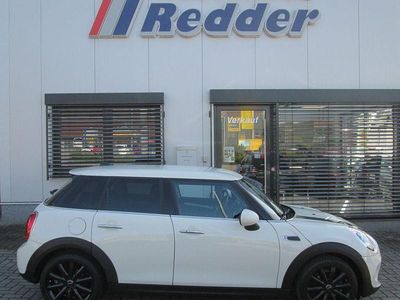 Second-hand Mini Cooper 136 CP (100 kW) 2016 Alb Hatchback