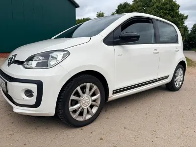 Gebraucht VW up! CLUB 60 PS (44 kW) 2017 Weiß Kleinwagen