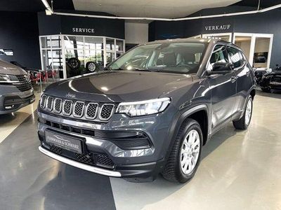 Grau Gebraucht 2024 Jeep Compass SUV | 28.610 € (Fairer Preis)