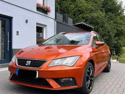Gebraucht Seat Leon Style 131 PS (96 kW) 2019 Orange Limousine