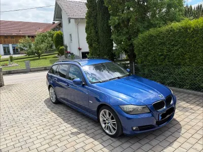 Gebraucht BMW 320 177 PS (130 kW) 2008 Blau Kombi