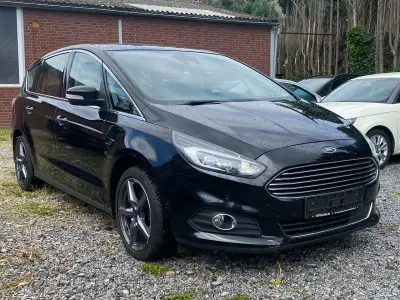 Gebraucht Ford S-MAX Titanium 179 PS (131 kW) 2017 Iridiumschwarz metallic Van / Kleinbus