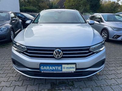 Gebraucht VW Passat 150 PS (110 kW) 2020 Silber Kombi