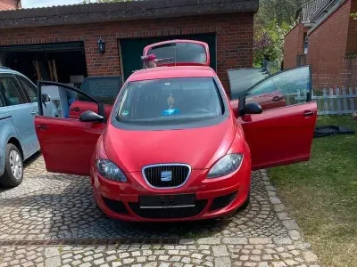 Gebraucht Seat Altea 95 PS (69 kW) 2004 Rot Van / Kleinbus