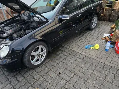 Gebraucht Mercedes C200 Elegance 163 PS (119 kW) 2007 Schwarz Kombi