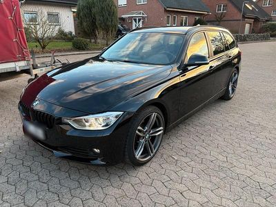 Schwarz Gebraucht 2012 BMW 320 Kombi | 8.000 € (Etwas zu teuer)