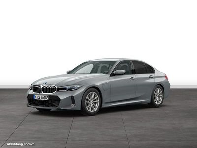 Usata BMW 330e M Sport 292 CV (214 kW) 2025 Grigio Berlina