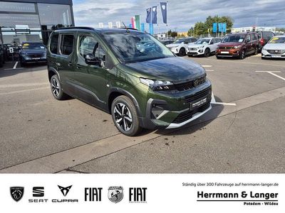 Neu Peugeot Rifter GT 131 PS (96 kW) 2025 Grün Van / Kleinbus