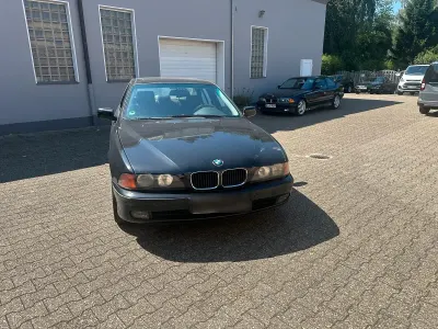 Gebraucht BMW 528 192 PS (141 kW) 1998 Schwarz Limousine