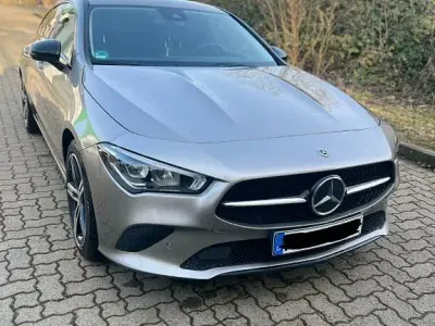 Gebraucht Mercedes CLA180 Shooting Brake Night 136 PS (100 kW) 2020 Silber Kombi
