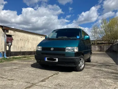 Gebraucht VW Multivan 110 PS (80 kW) 1995 Grün Van / Kleinbus