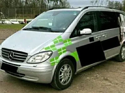 Używany Mercedes Viano 150 KM (110 kW) 2009 Srebrny Minivan