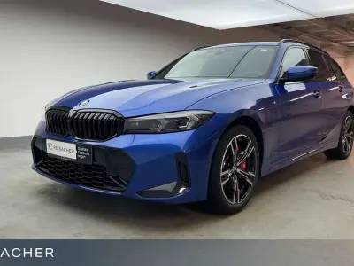 Używany BMW 330e M Sport 292 KM (214 kW) 2025 Niebieski Kombi