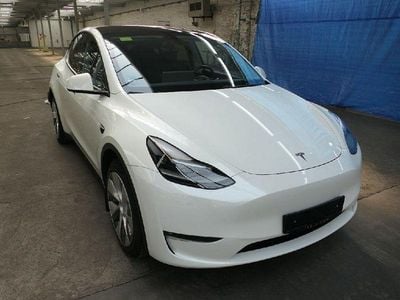 Gebraucht Tesla Model Y 378 kW (514 PS) 2023 Pearl white multicoat (metallic) SUV