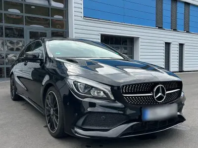 Gebraucht Mercedes CLA220 Shooting Brake AMG 177 PS (130 kW) 2018 Schwarz Kombi