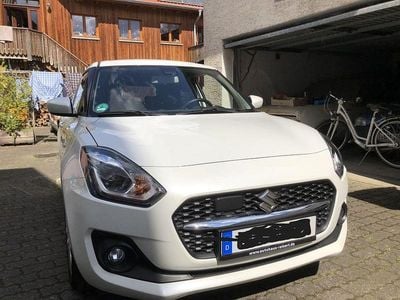 Second-hand Suzuki Swift Comfort 83 CP (61 kW) 2021 Alb Hatchback