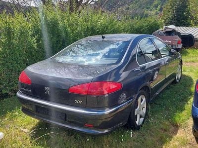 Peugeot 607