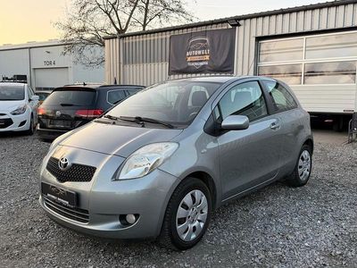 Usata Toyota Yaris 69 CV (50 kW) 2007 Grigio Utilitaria