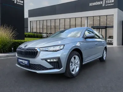 Neu Skoda Scala Selection 116 PS (85 kW) 2026 Silber Kleinwagen