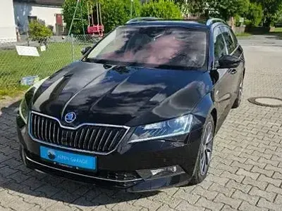Używany Skoda Superb LAURIN & KLEMENT 220 KM (161 kW) 2017 Czarny Sedan/Limuzyna