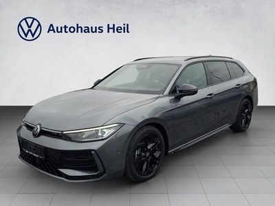 Nouă VW Passat R-line 193 CP (141 kW) 2025 Gri Break