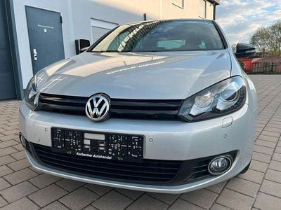 Gebraucht VW Golf VII Match 105 PS (77 kW) 2012 Silber Limousine