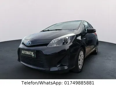 Gebraucht Toyota Yaris Hybrid Life 75 PS (55 kW) 2012 Schwarz Kleinwagen