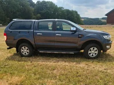 Gebraucht Ford Ranger XLT 160 PS (117 kW) 2018 Grau Pickup