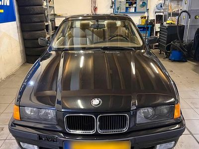 Gebraucht BMW 328 193 PS (141 kW) 1996 Schwarz Coupé