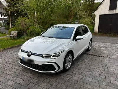 Gebraucht VW Golf VIII GTE 245 PS (180 kW) 2021 Weiß Limousine