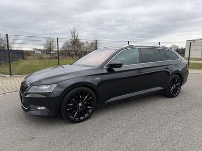 Gebraucht Skoda Superb LAURIN & KLEMENT 190 PS (139 kW) 2019 Schwarz Kombi