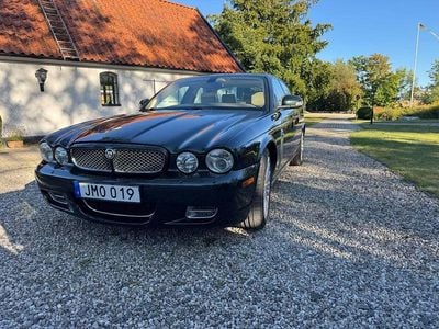 Jaguar XJR