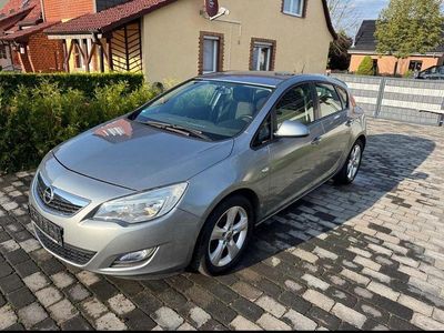 Gebraucht Opel Astra Edition 110 PS (80 kW) 2010 Grau Limousine