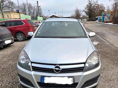 Gebraucht Opel Astra 90 PS (66 kW) 2007 Silber Limousine