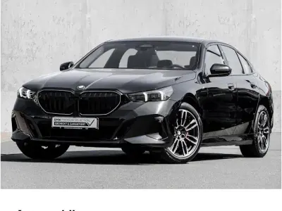 Second-hand BMW 520 Comfort Edition 197 CP (144 kW) 2025 Negru Berlinǎ