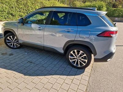 Second-hand Toyota Corolla Cross 197 CP (144 kW) 2024 Gri SUV