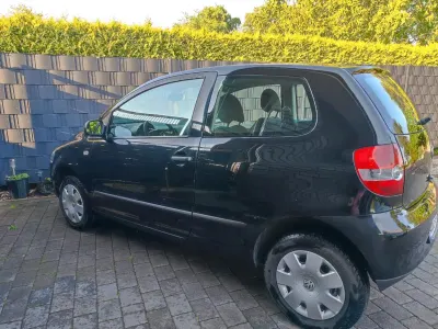 Gebraucht VW Fox 55 PS (40 kW) 2006 Schwarz Kleinwagen