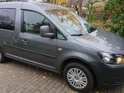 Grau Gebraucht 2014 VW Caddy Van / Kleinbus | 7.300 € (Etwas zu teuer)