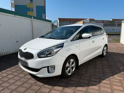 Gebraucht Kia Carens 136 PS (100 kW) 2014 Weiß Van / Kleinbus