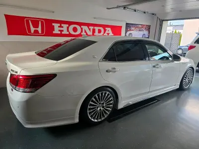 Gebraucht Toyota Crown 343 PS (252 kW) 2014 Weiß Limousine